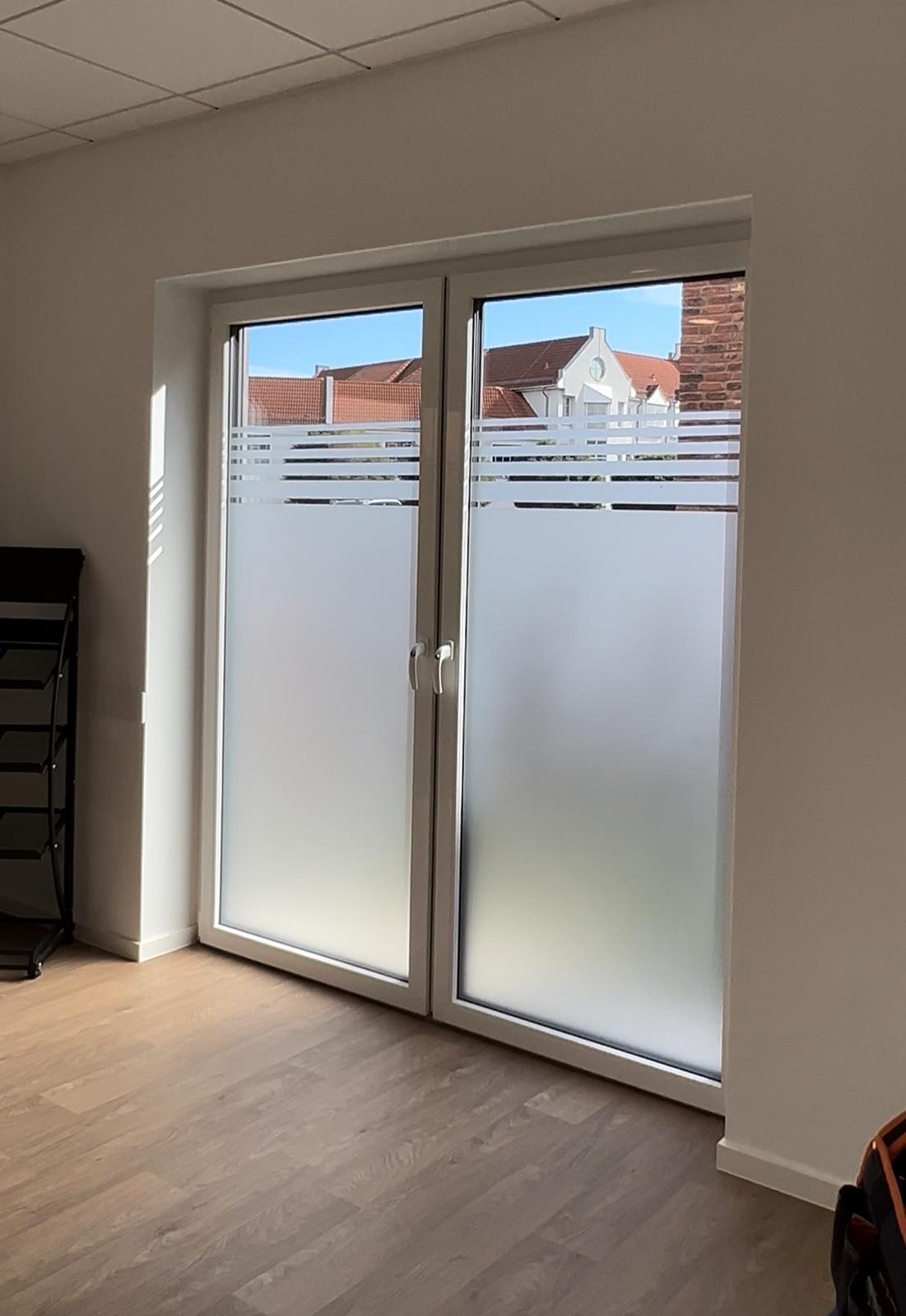 HNO Arztpraxis Sichtschutzfolierung lean mitch