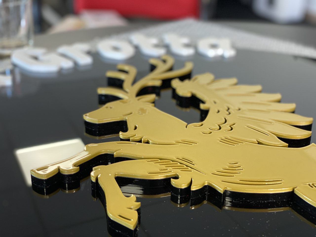 la-grotta-italiana-bad-wildungen-lean-mitch-sonderbeschilderung-hirsch-lackiert